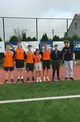 Turniej piłkarski klas ósmych „Orlik na stadionie” w Suchowoli – emocje i sportowa rywalizacja