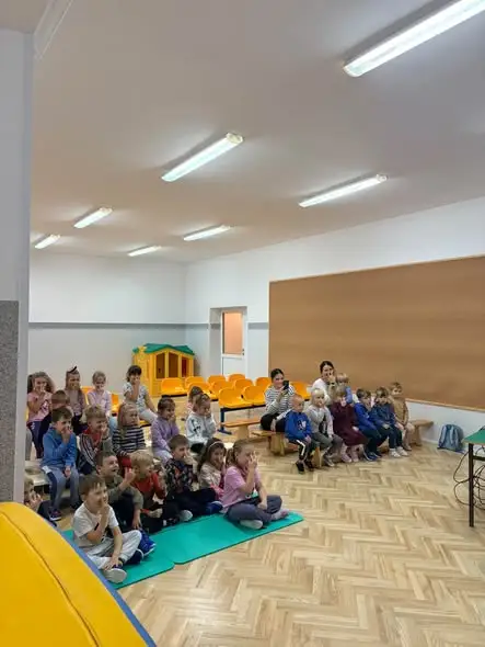 Szudziałowo: strażacy z OSP uczyli dzieci bezpieczeństwa w ramach akcji „MDP dla bezpieczeństwa”