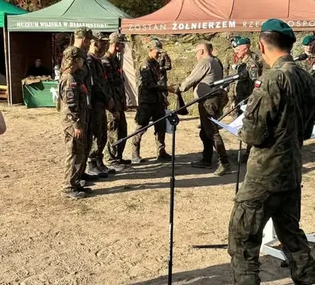 Kadeci z Dąbrowy Białostockiej na Wojskowej Grze Terenowej w Ogrodniczkach