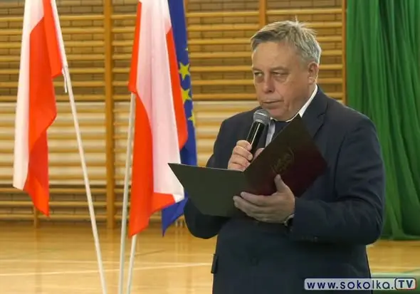 Dzień Edukacji Narodowej w Dąbrowie Białostockiej – podziękowania i nagrody dla nauczycieli
