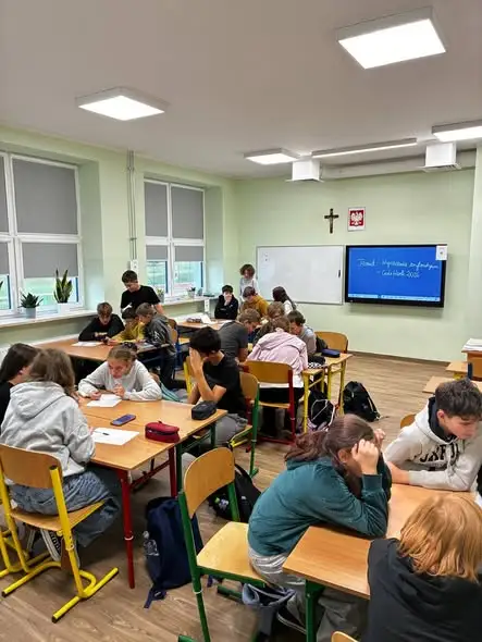 Uczniowie z klas IV–VII wzięli udział w Europe Code Week 2026