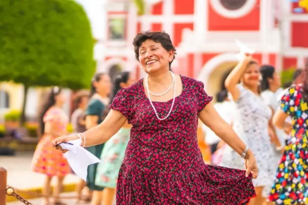 Kobiety z gminy Suchowola tańczą latino w ramach projektu „Kultura na walizkach”